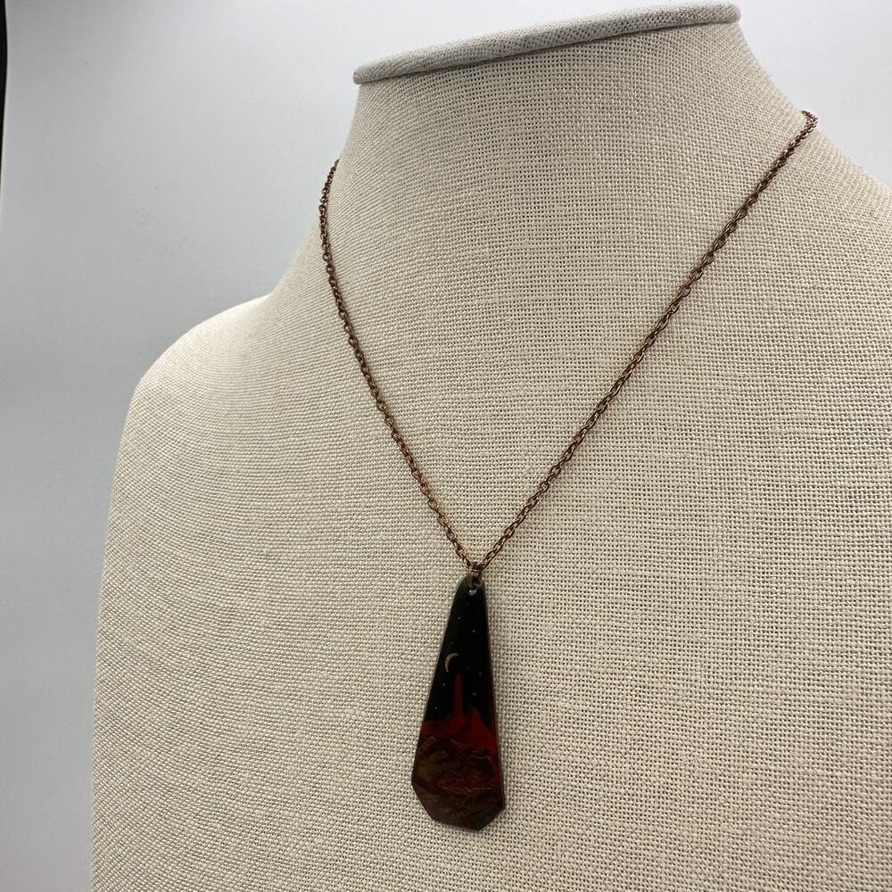 Vintage 90s Desert Moon Pendant Necklace Gold Tone Chain Boho Women's Jewelry - Picture 6 of 9